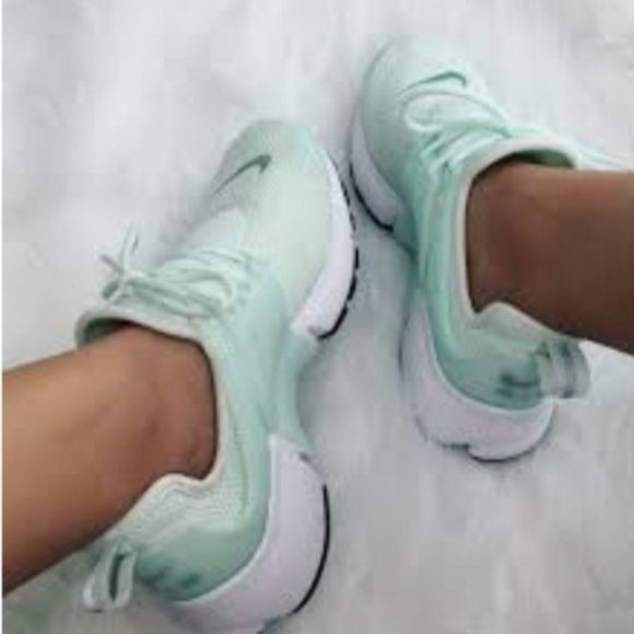 NIKE AIR PRESTO